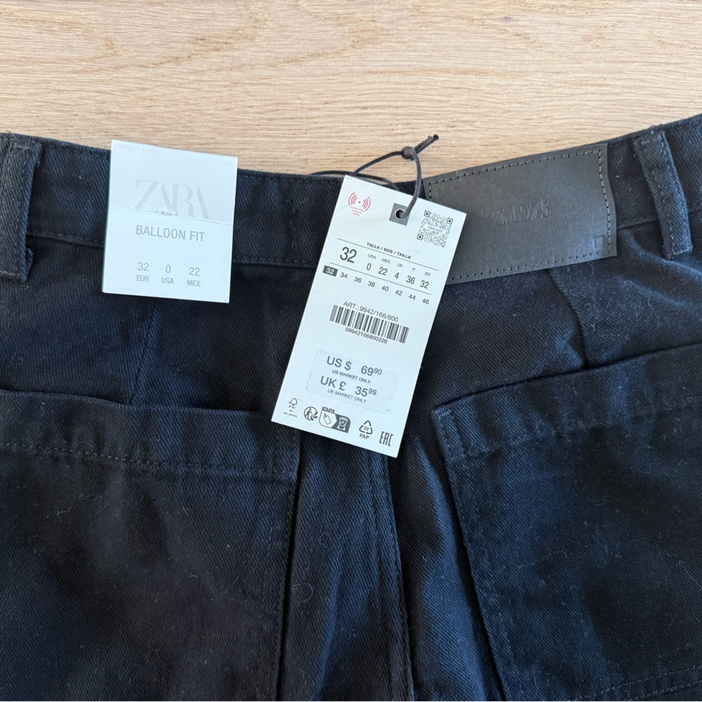 Zara Mid-Rise Balloon Fit Jeans - Picture 3 of 6